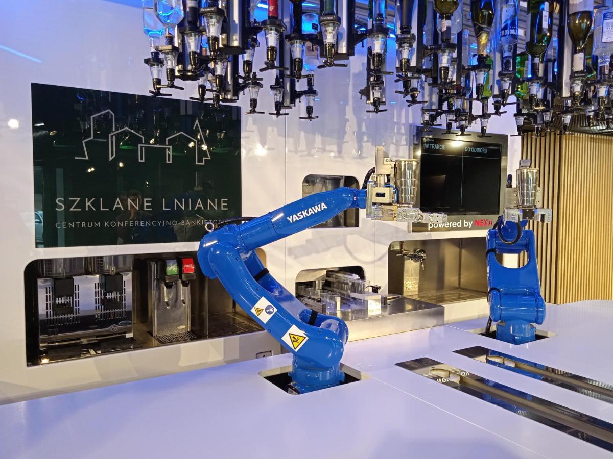 Szklane Lniane Hotel Korczyna  ภายนอก รูปภาพ